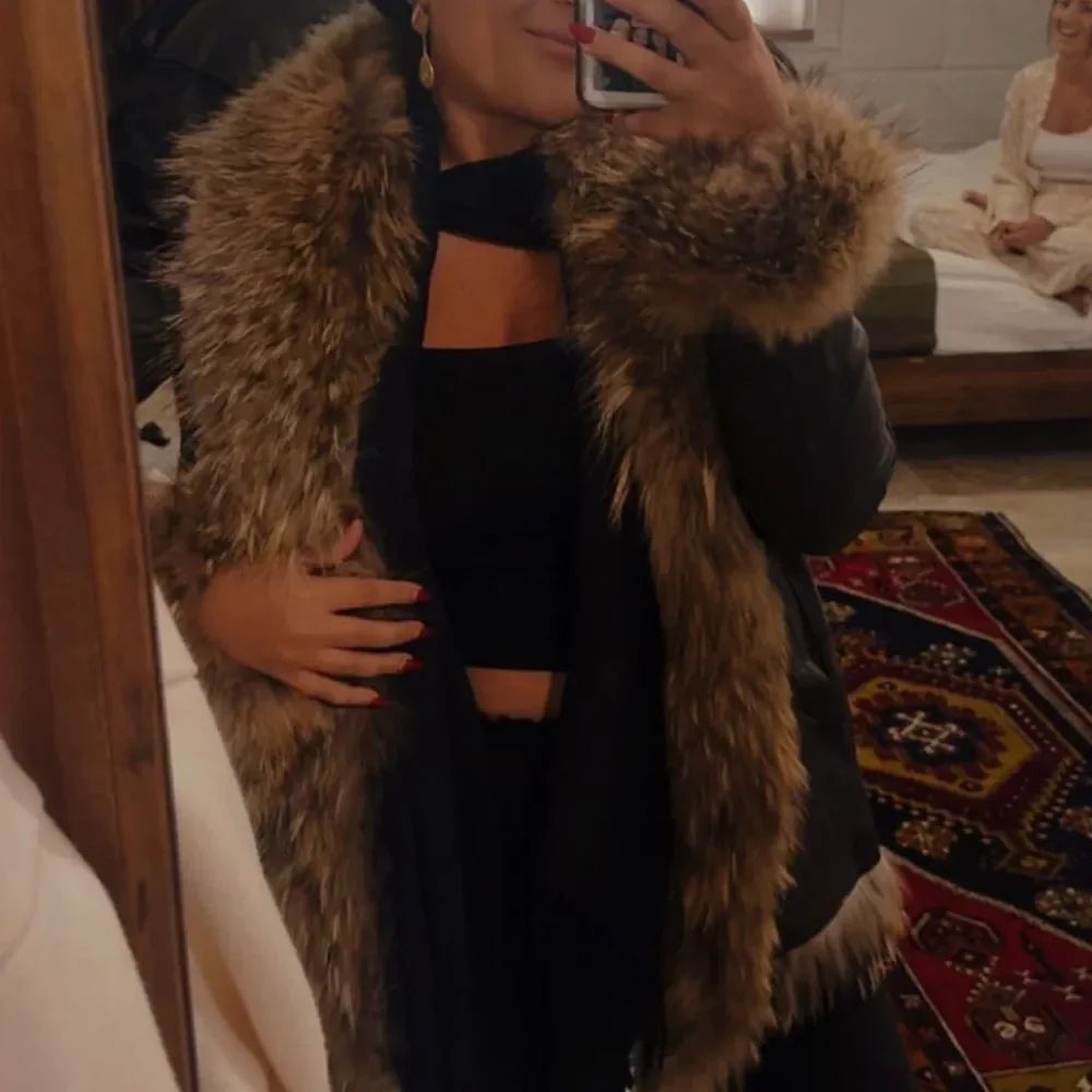 Black cut out long sleeve crop top